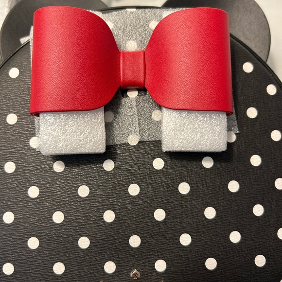 Disney x Kate Spade New York Minnie Mouse Crossbody Bag in Black Polka Dot - Picture 7 of 8